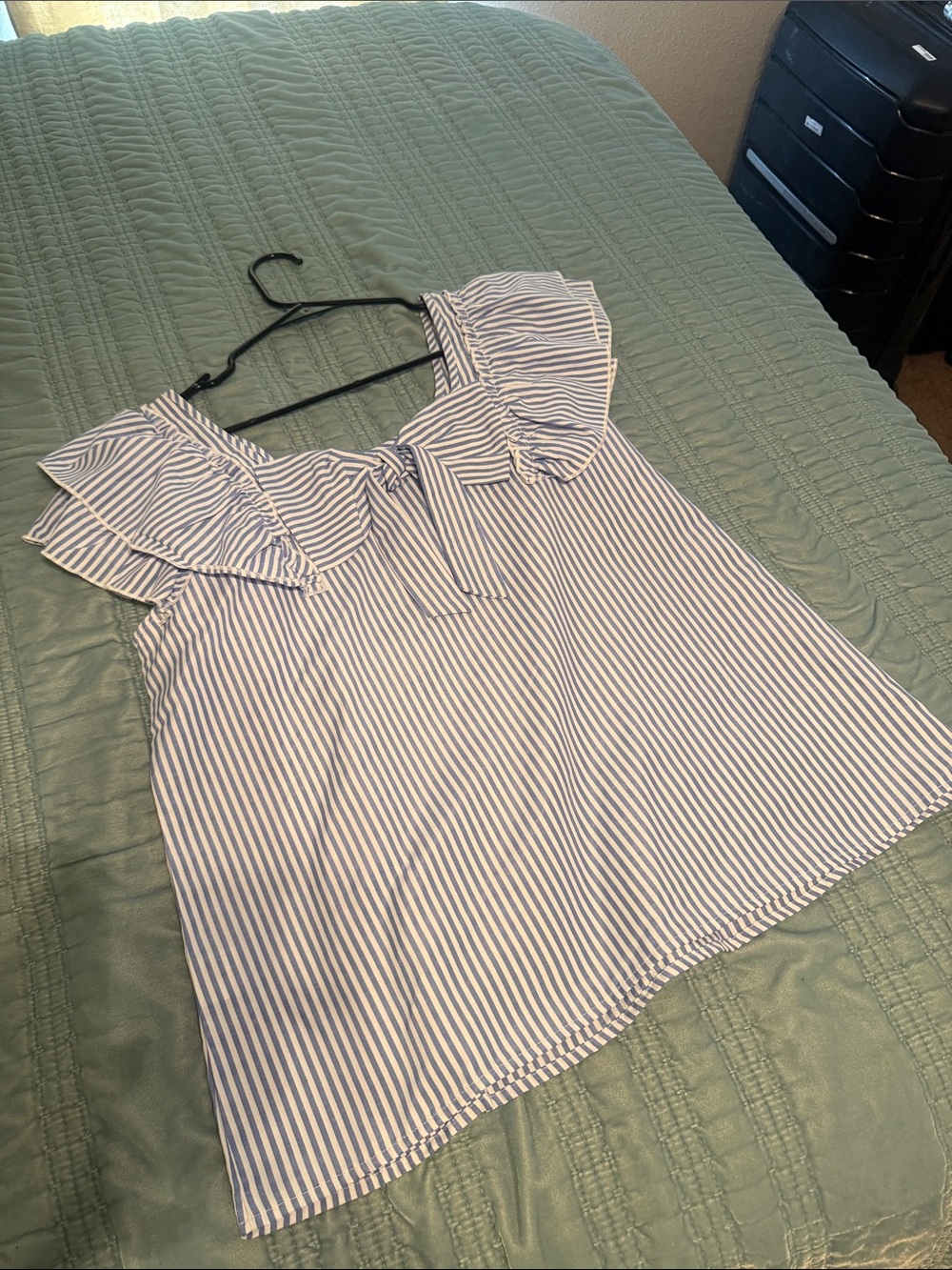 Striped Ruffle Shoulder Tank Top - Blue/White